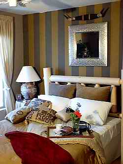 Simple Bedroom Designs on More Bedroom Decorating Ideas From Home Decorating Made Easy Com